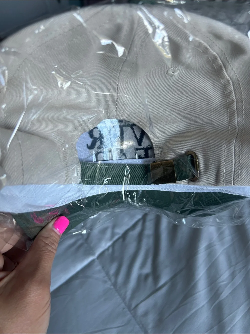 Brand new! Faith Over Fear Two-Tone Trucker Hat - White & Green